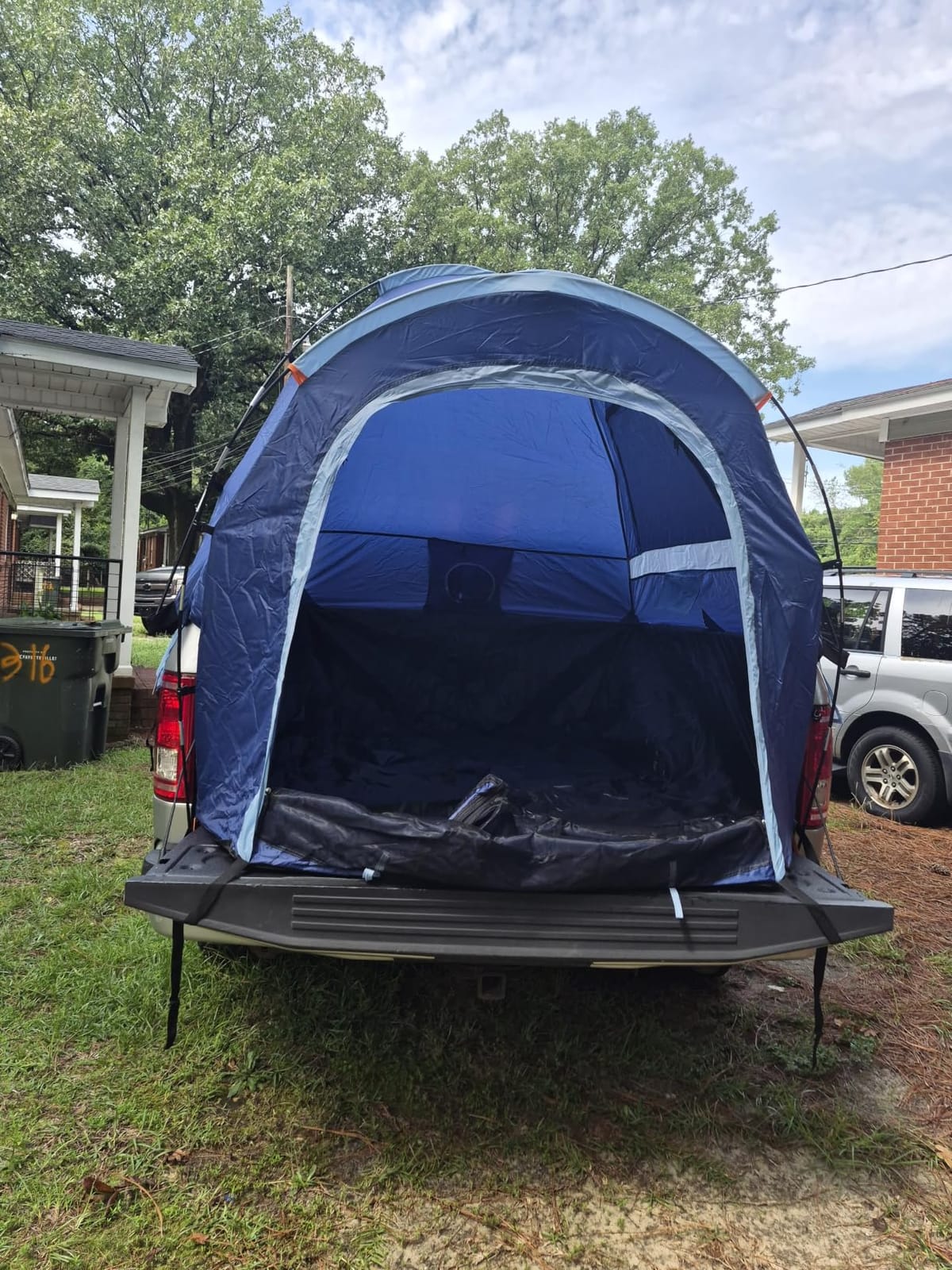 WildFinder Truck Bed Tent, Pickup Truck Tents for Camping 5.5-6.0 Ft Bed customer photo 2
