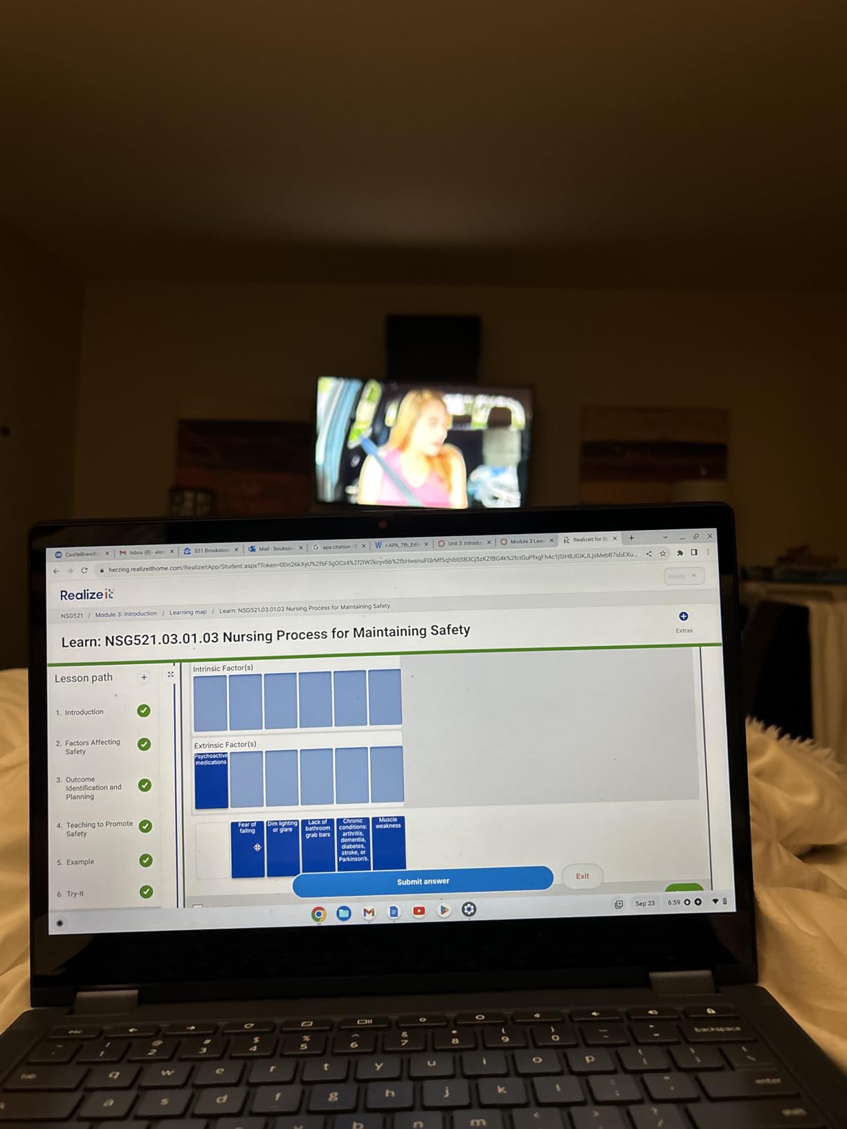 Lenovo IdeaPad Flex 5i 14 Chromebook Plus, 2-in-1 Laptop, Core 3, 8GB/256GB customer photo 2