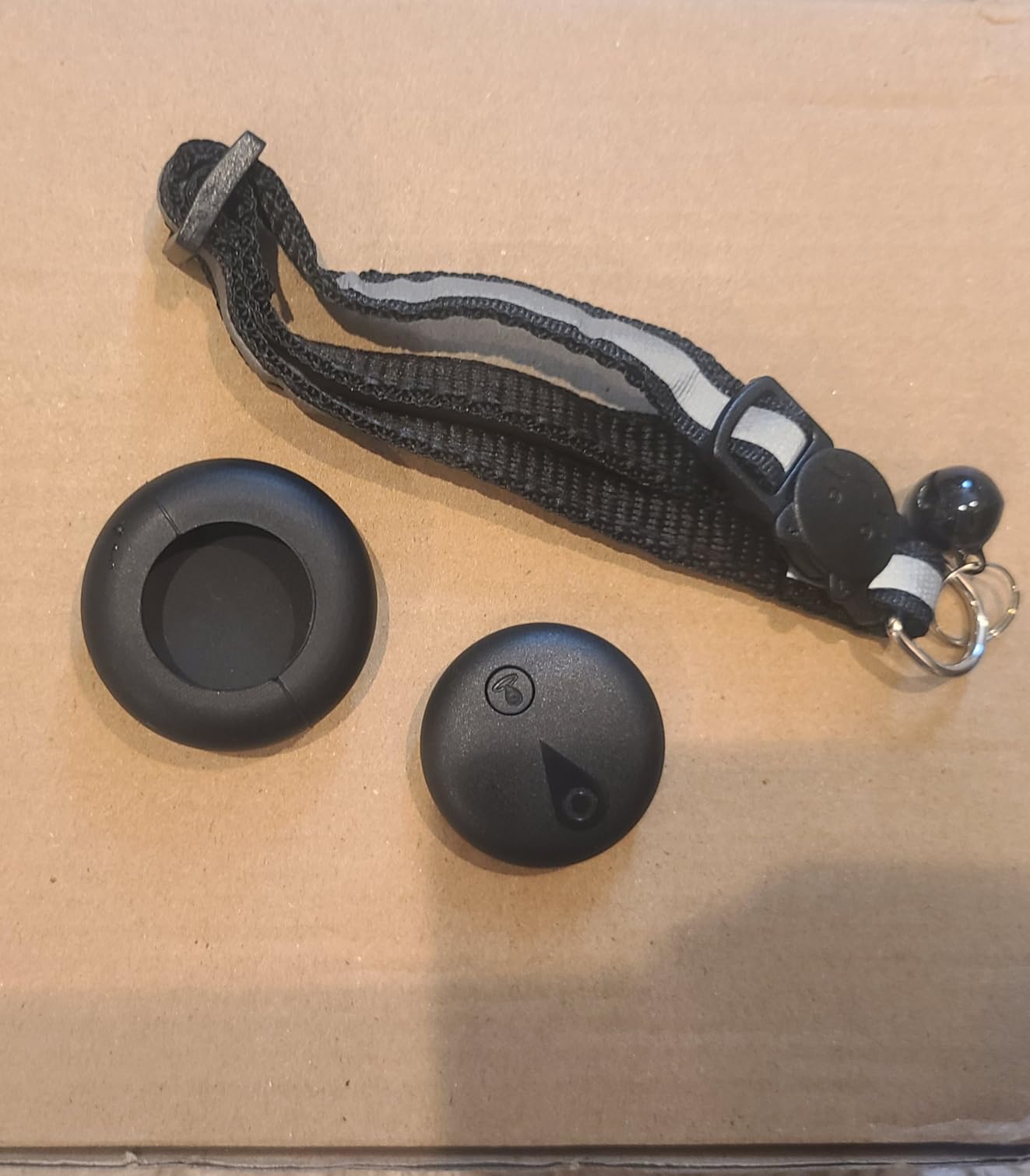 GPS Pet Tracker for Dogs & Cats, Smart Collar with Real-Time Location customer photo 2