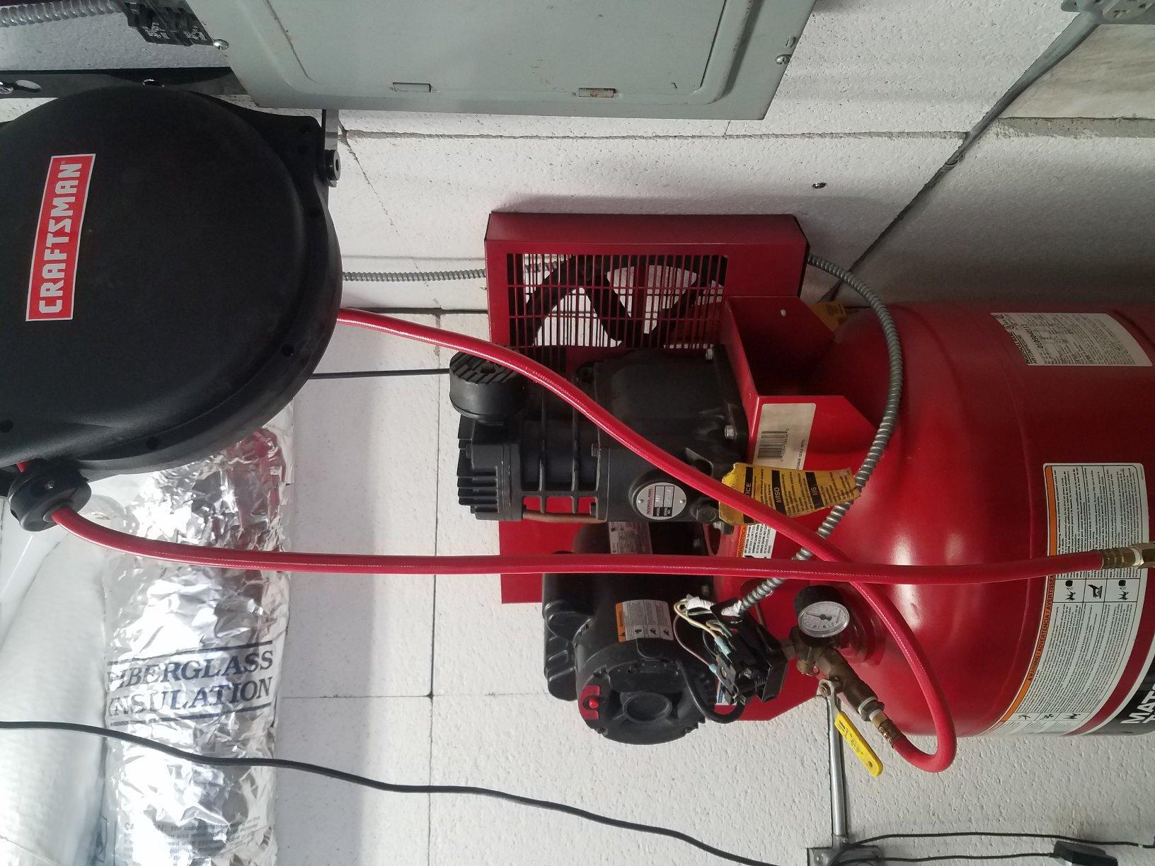 Ingersoll Rand SS3L3 Single Stage Air Compressor, 3 HP, 60 Gal Vertical customer photo 2