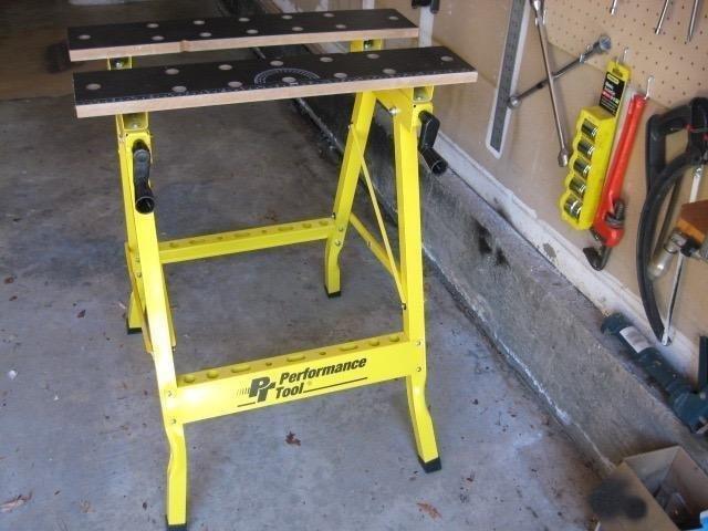Performance Tool W54025 Portable Folding Workbench and Vise customer photo 1