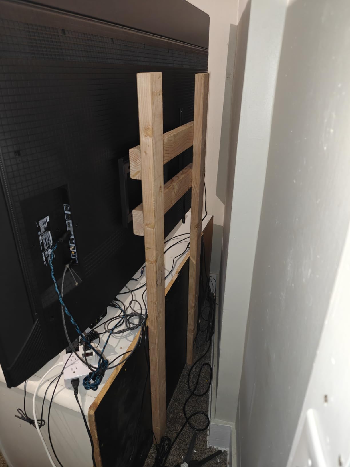 PERLESMITH Tilting TV Wall Mount for 37–85 inch TVs up to 132 lbs customer photo 2