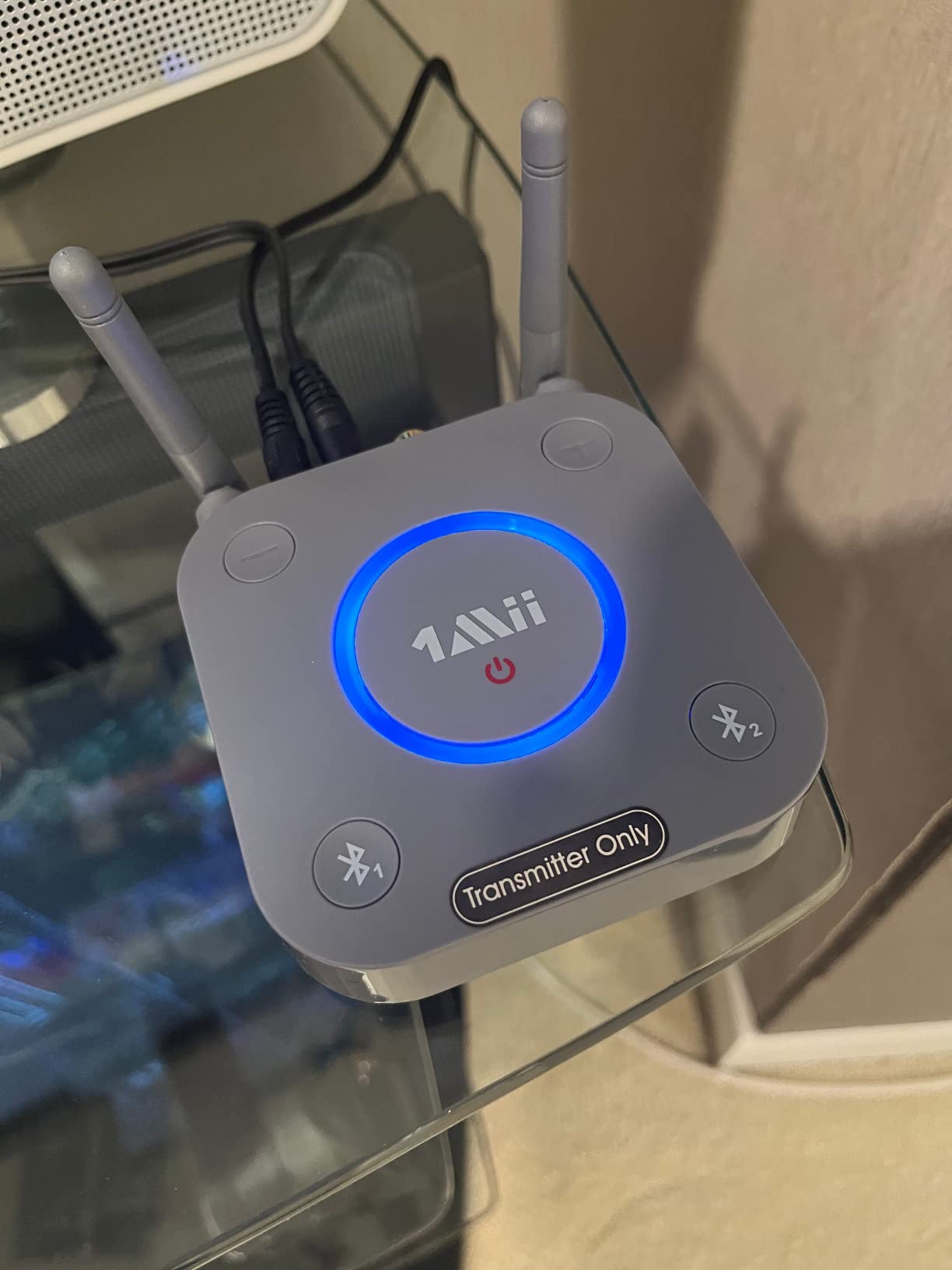 1Mii B06TX Bluetooth 5.3 Transmitter for TV to 2 Wireless Headphone/Speaker customer photo 1