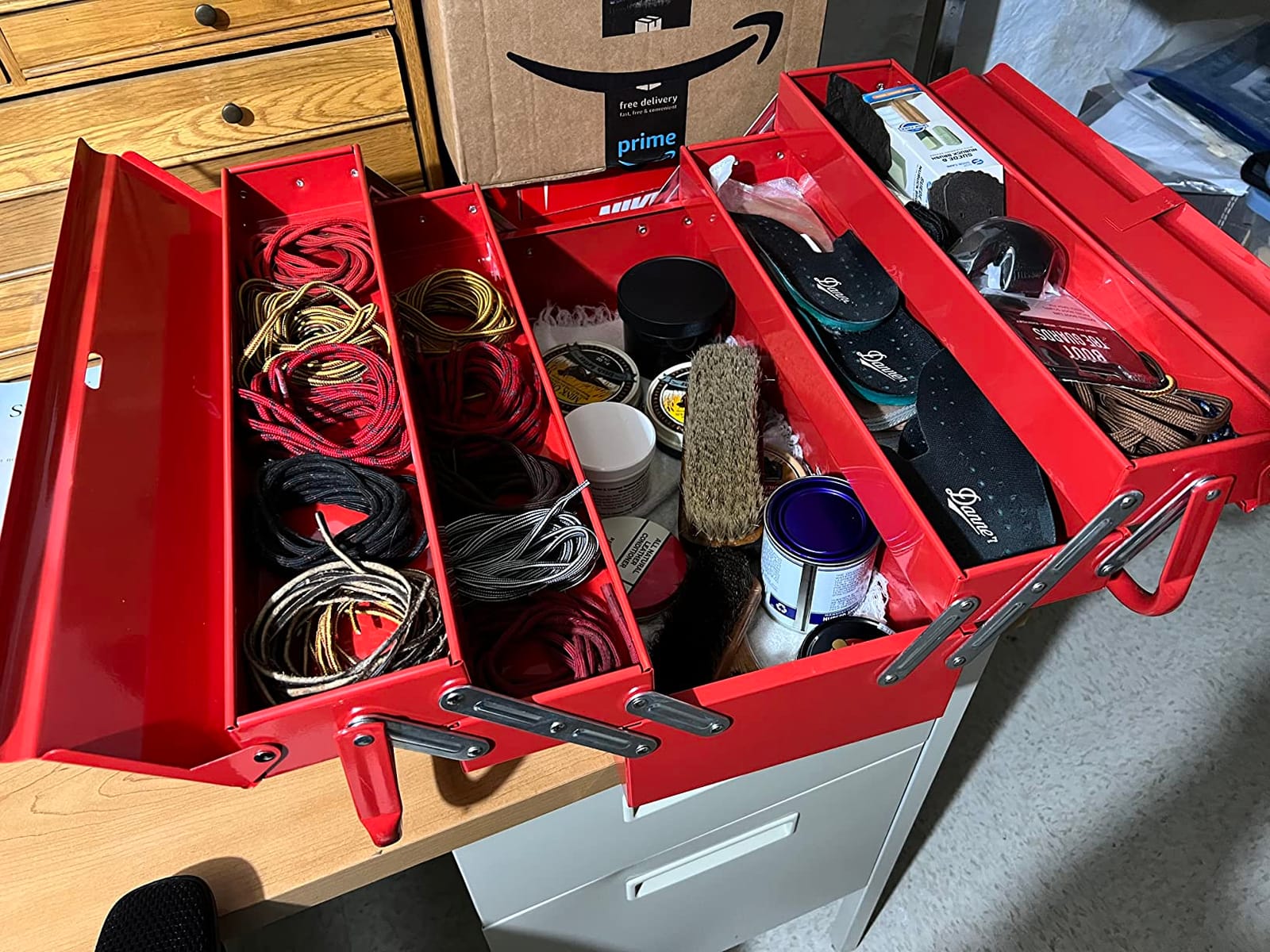 WORKPRO Metal Tool Box, 18-inch Cantilever Folding Red Storage Box, 3-Layer 5-Tray Multi-Function Tool Organizer, Red customer photo 1