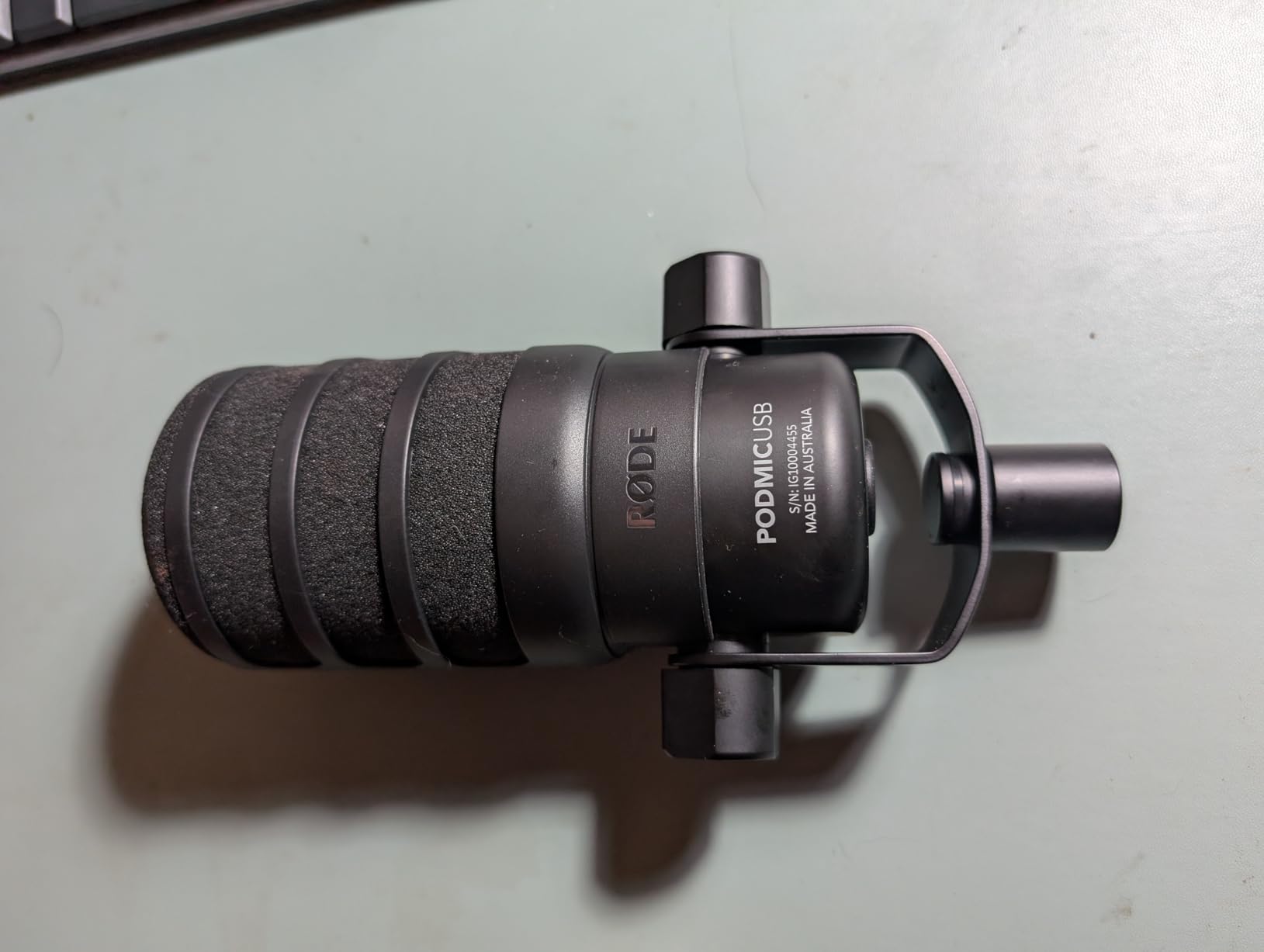 RØDE PodMic USB Dynamic Broadcast Microphone, XLR + USB-C customer photo 1