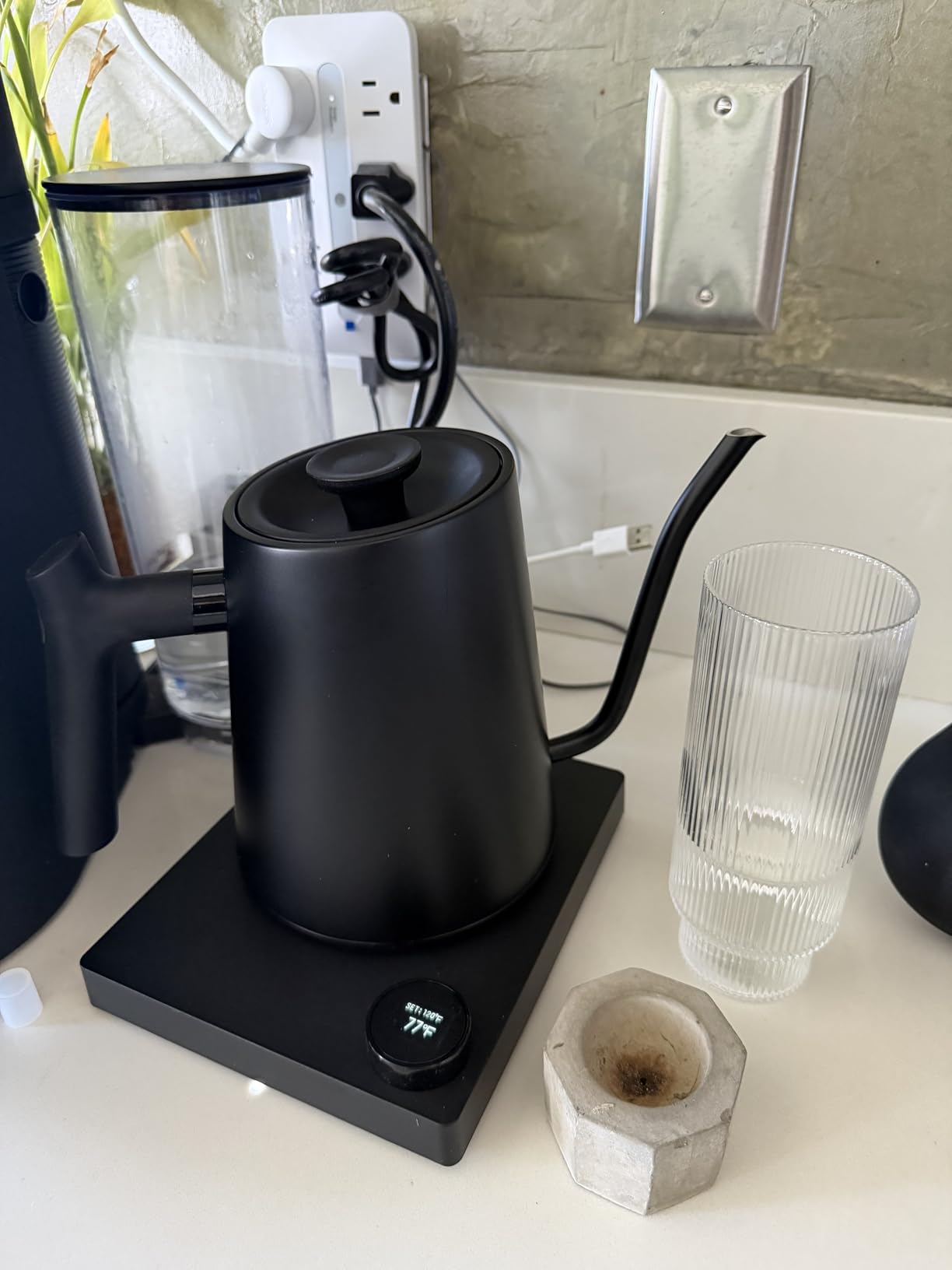 Greater Goods Gooseneck Electric Kettle, 1200W Temperature Control, 0.8L customer photo 2