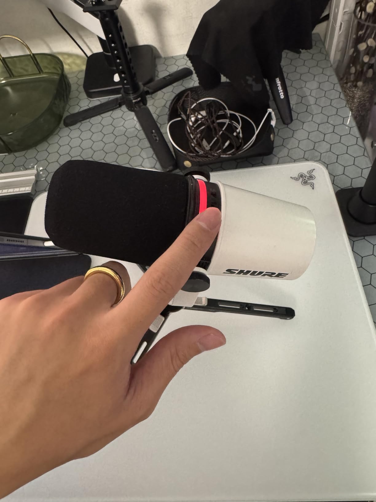 Shure MV7+ USB-C & XLR Podcast Dynamic Microphone - White customer photo 1