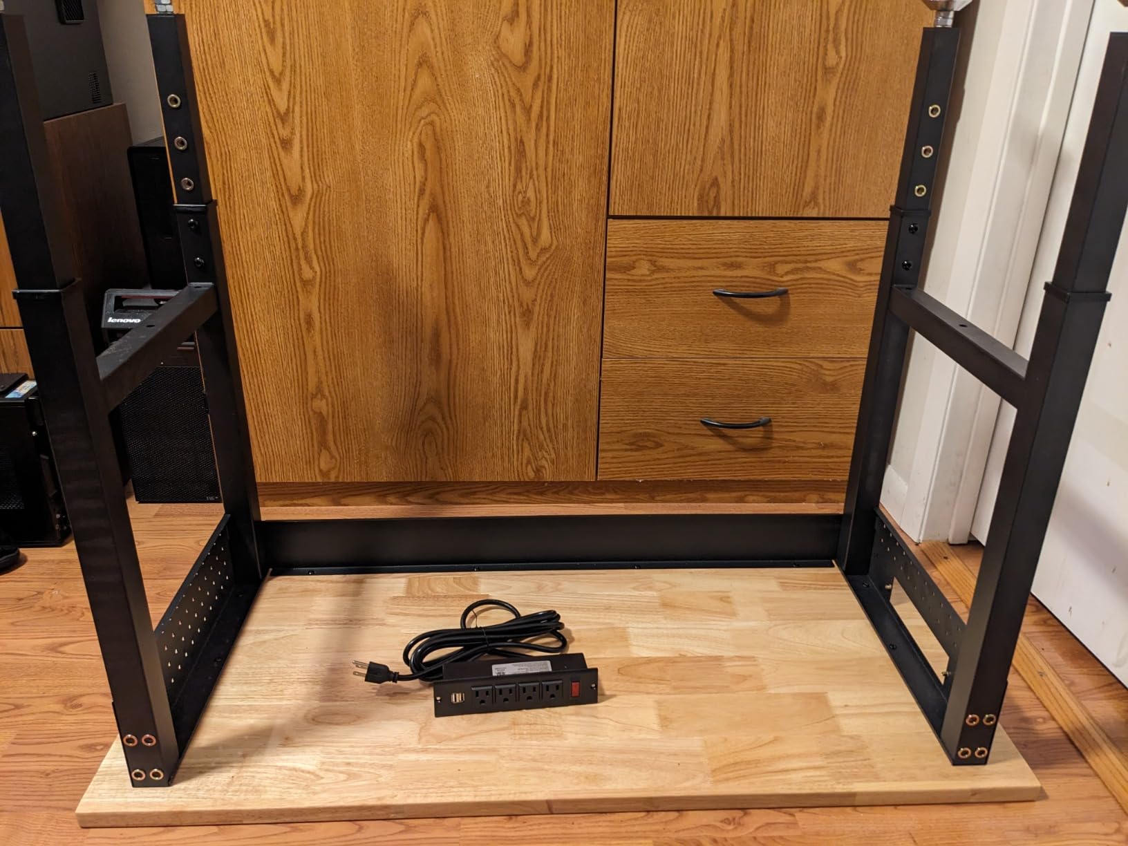 SPECRAFT Adjustable Black Heavy-Duty Workbench customer photo 2
