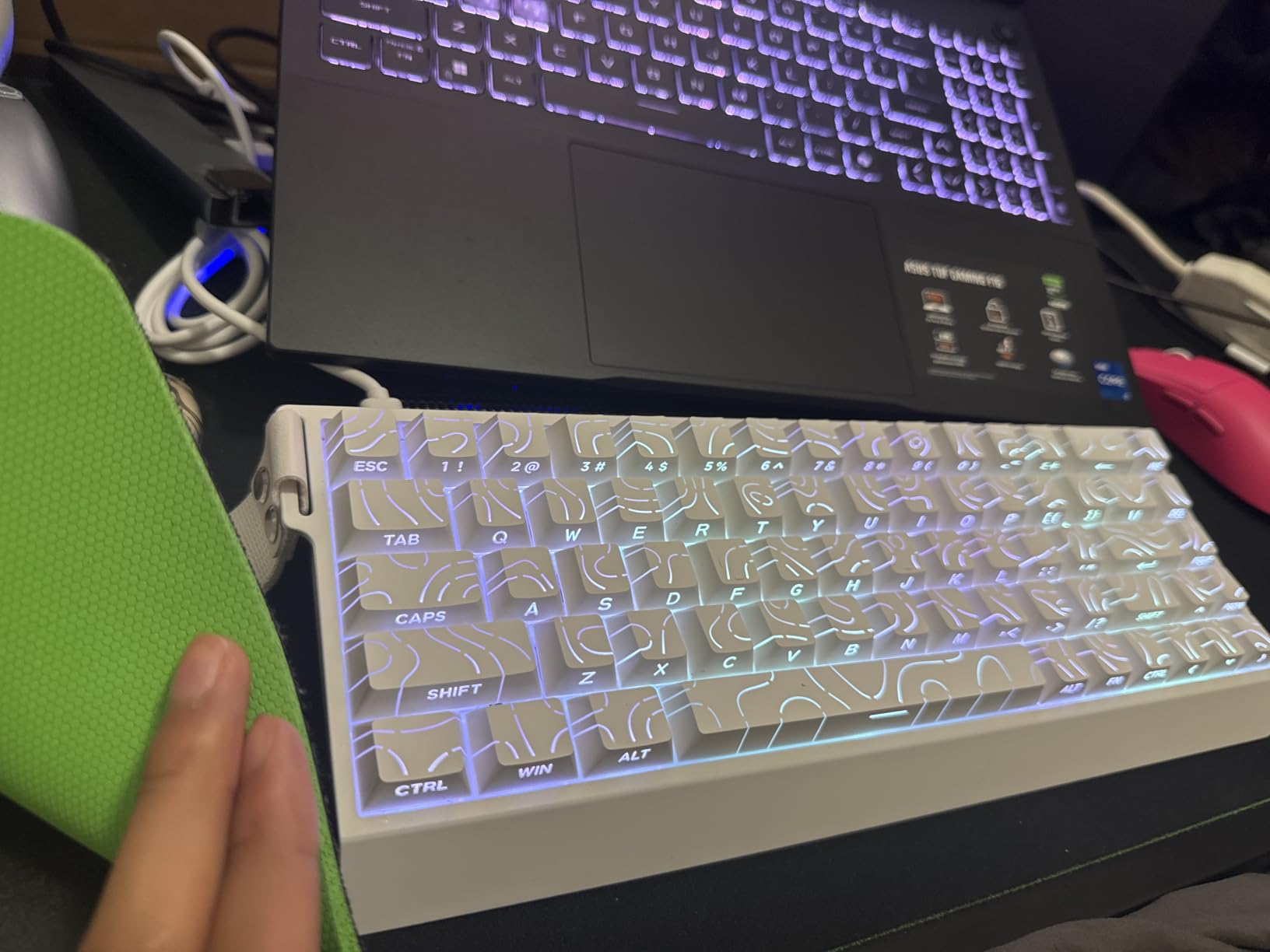 Razer Gigantus V2 Cloth Gaming Mouse Pad (XXL), Thick, Non-Slip Base, Black customer photo 1