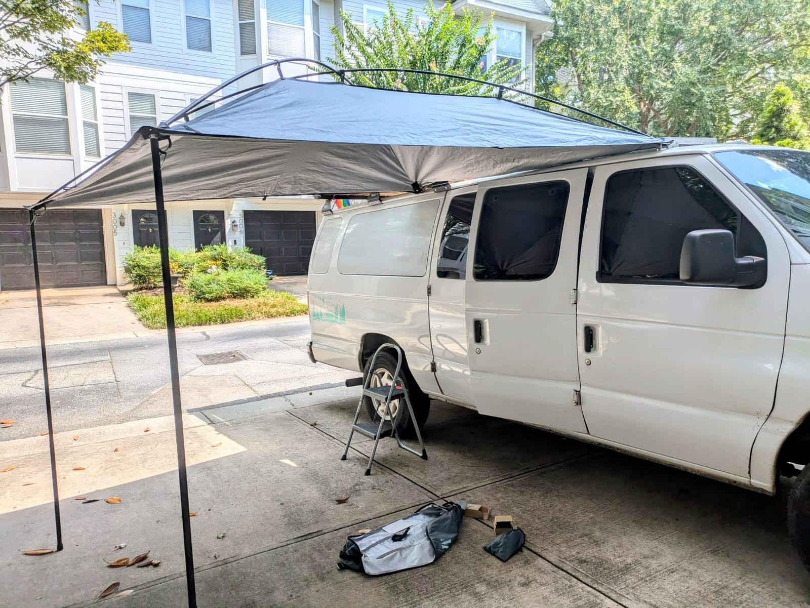 MoonShade Portable Awning for Vans, Cars, Campers and More, Large 9' x 7' customer photo 2