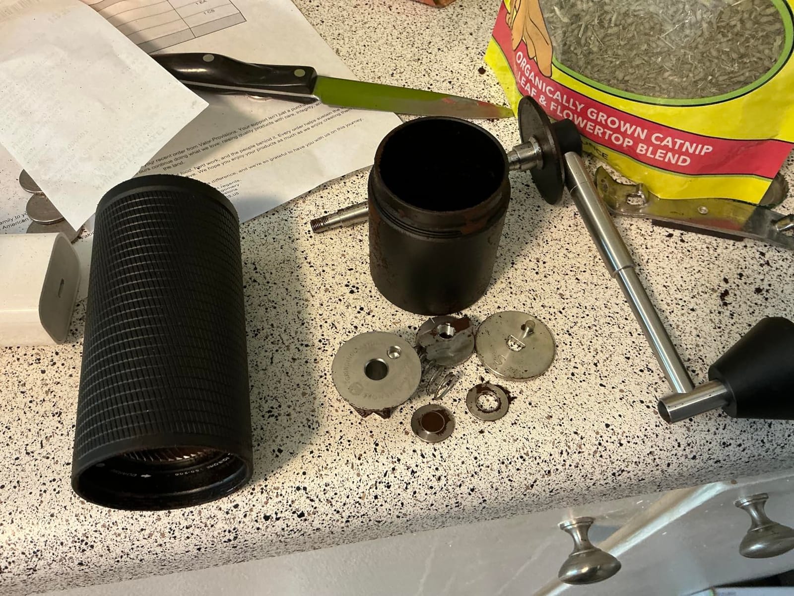 TIMEMORE C5 ESP Pro Manual Coffee Grinder with S2C-042-III Conical Burr, 0.015mm Precision Adjustment, All-Metal Portable Hand Coffee Mill for Espresso/French Press/Pour Over - Black customer photo 1