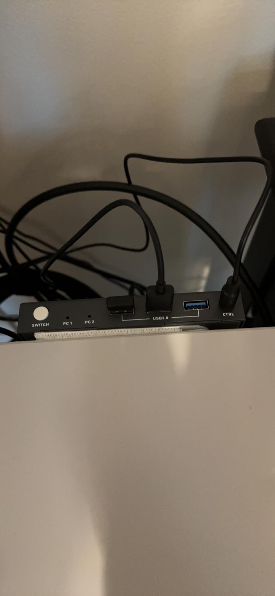 8K HDMI KVM Switch 2 Monitors 2 Computers,8K@60HZ USB3.0 Dual Monitors KVM Switches for 2 PC/Laptops Share Mouse Keyboard and 2 Screens,with 2 USB Cables/Controller,EDID Adapative,Plug&Play customer photo 2