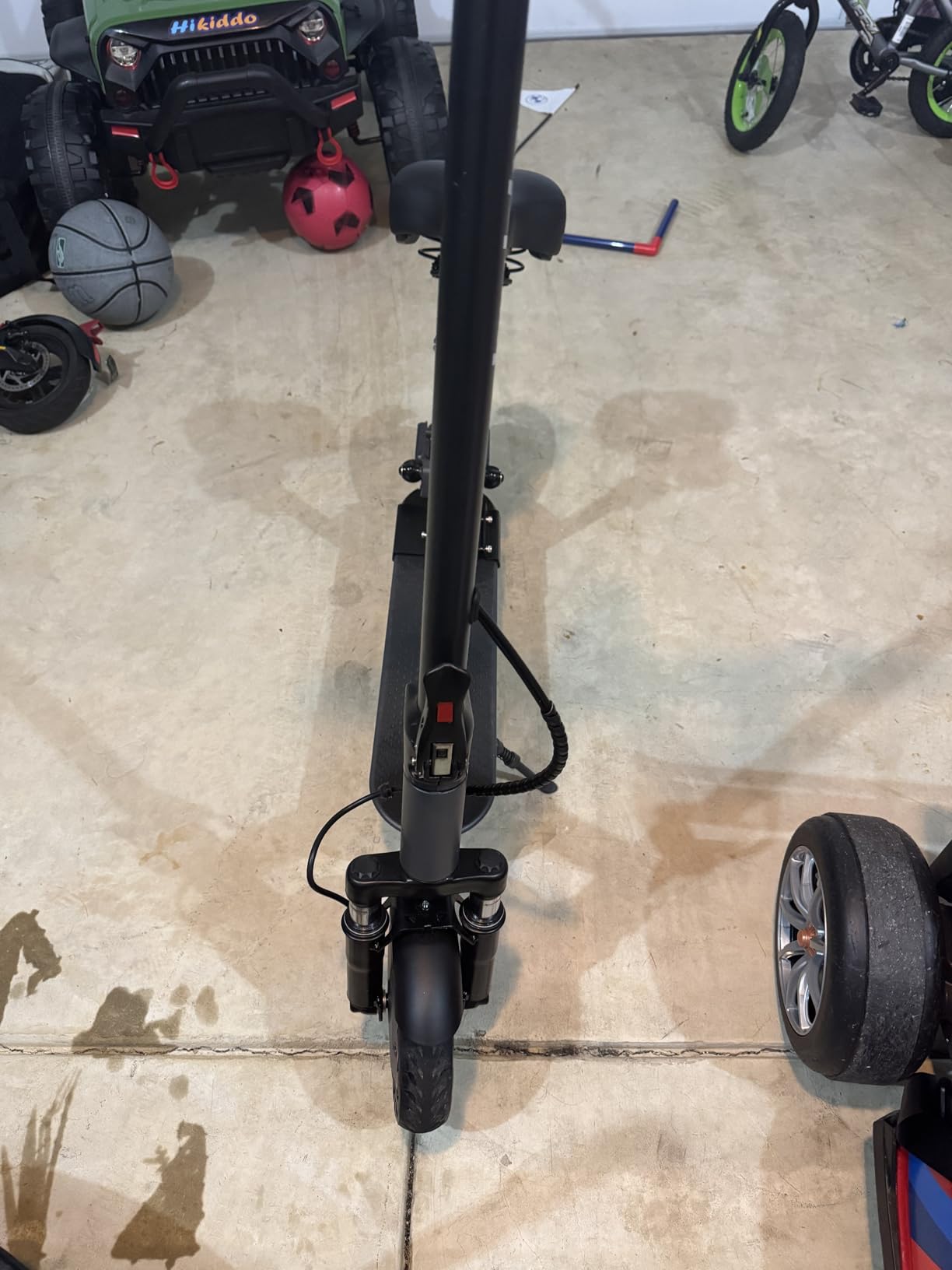 350W/500W Electric Scooter for Adults & Teens - 19/22MPH & 15/22Mile Range Commuter E-Scooter with App Control, with Seat (Option), Dual Suspension (Option) customer photo 1