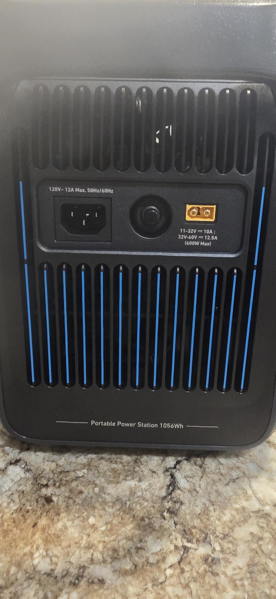 Anker SOLIX C1000 Portable Power Station and 200W Bifacial Panel, 1,056Wh customer photo 2